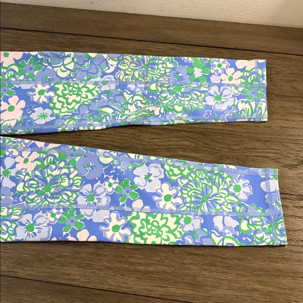 NWOT [Lilly Pulitzer] Luxletic High Rise Weekender Mid Floral Leggings Womens XS - Picture 9 of 15